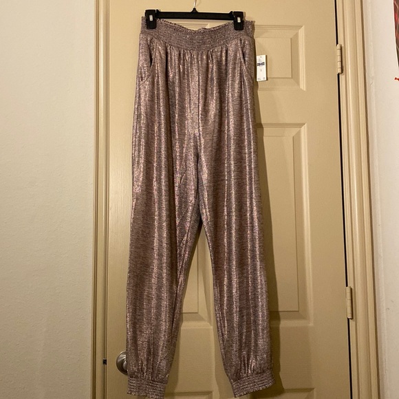 NWT Pink Metallic Anthropologie Baggy Flowy Pants - Picture 1 of 5